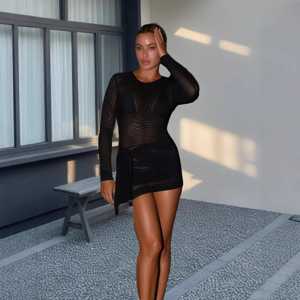 Damen Lustiges Langarm Mini-Kleid mit transparenten Netzdetails und asymmetrischem Saum R&B