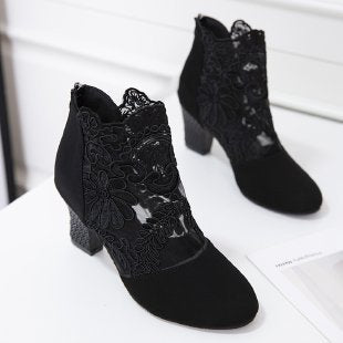 Damen elegante Stiefeletten mit floralem Spitzeneinsatz und Blockabsatz R&B