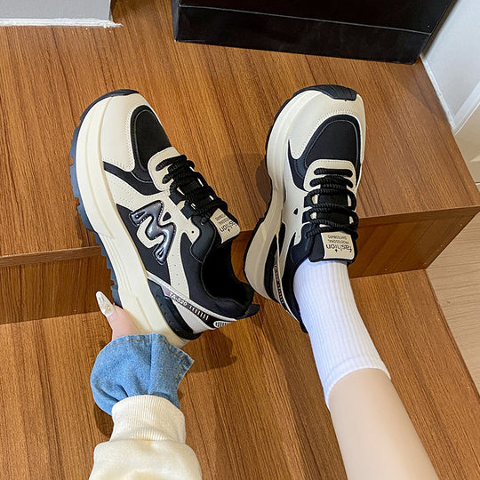 Damen Sportliche Sneakers mit mehrschichtigem Design und dämpfender Laufsohle R&B