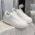 Damen Sneaker im minimalistischen Design mit atmungsaktiver Oberfläche