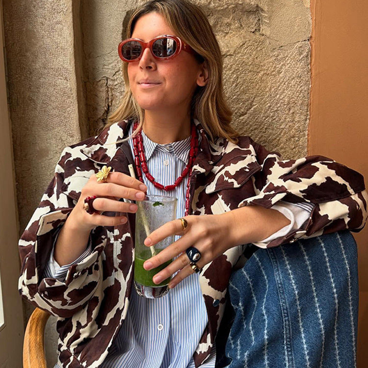 Damen Kunstlederjacke im modernen Cow-Print Design R&B