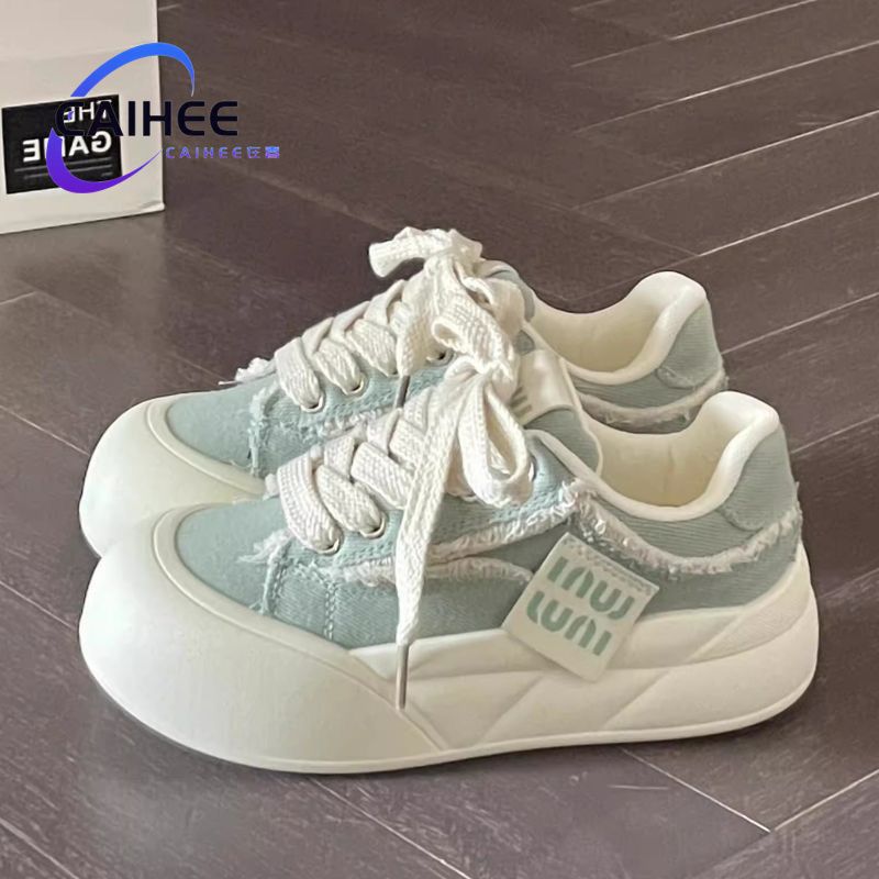 Damen Sneakers mit trendigem Sternen-Applikation und komfortabler Laufsohle