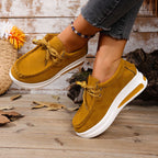 Damen Sneakers mit luxuriösem Wildleder und dezenter Plateau-Sohle R&B