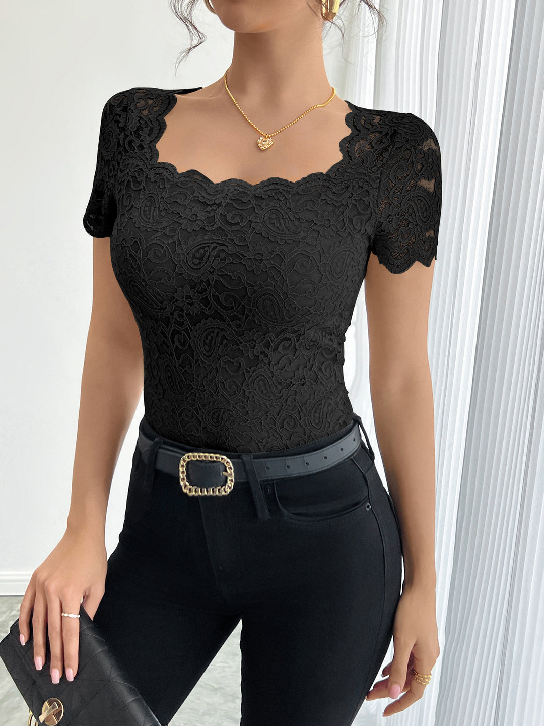 Damen Spitzenbody mit eleganten Abschluss R&B