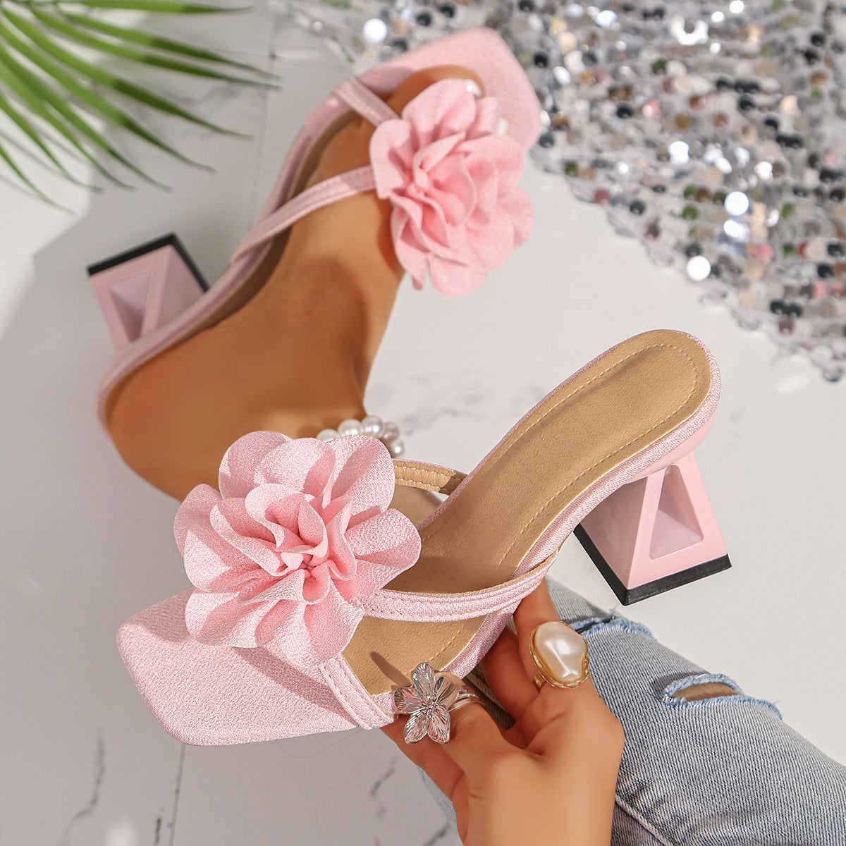 Damen Blockabsatz Sandaletten mit floralen Applikationen R&B