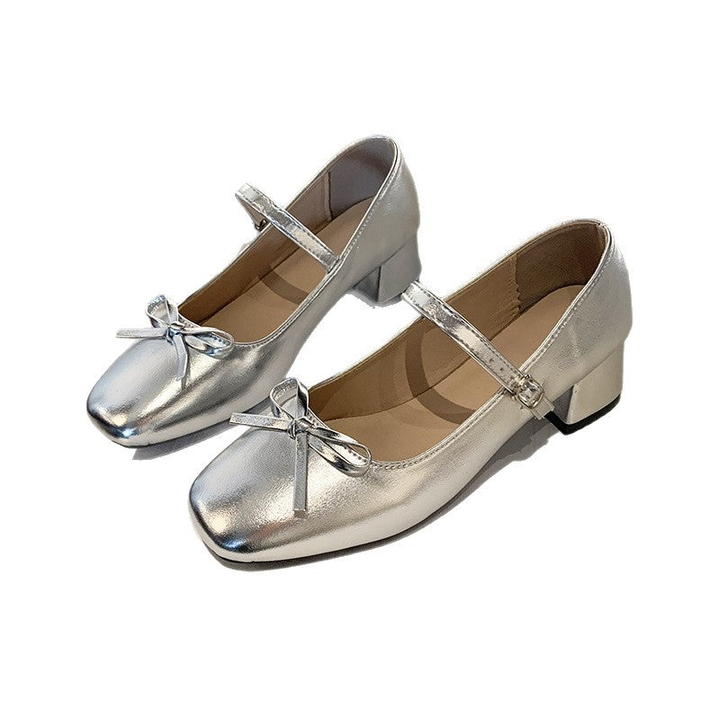 Damen Ballerinas mit praktischem Riemchen und modischem Glanzverschluss EB