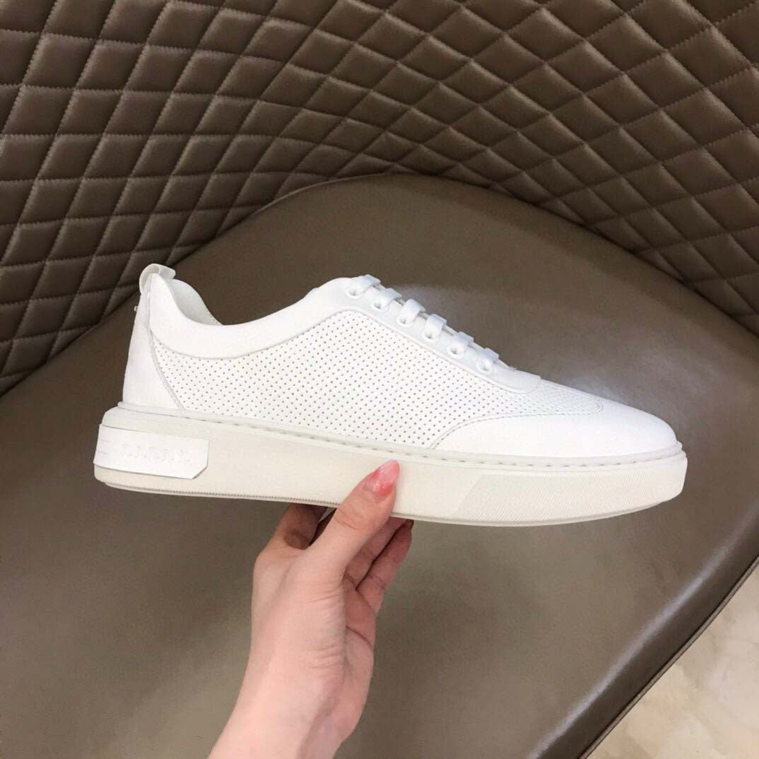 Damen Premium Sneaker mit atmungsaktiver Struktur und rutschfester Sohle R&B