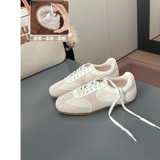 Damen sportliche Sneakers aus hochwertigem Wildleder und atmungsaktiver Mesh-Oberfläche R&B