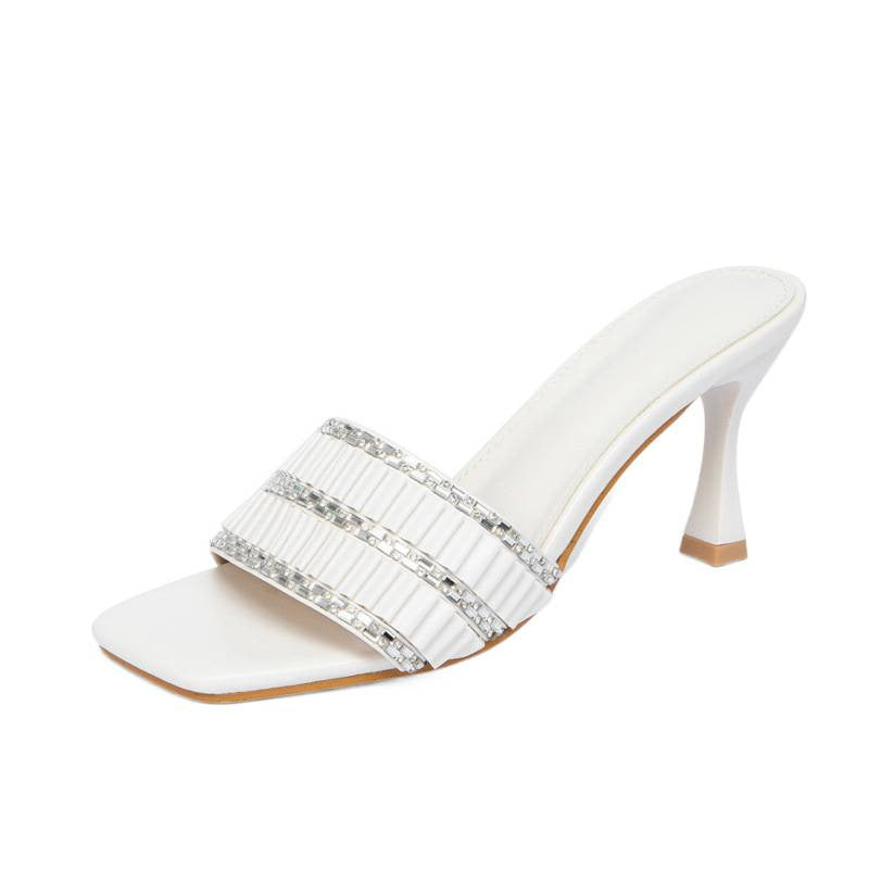 Damen Elegant verziertes Plateau-Mules mit schimmernden Akzenten R&B