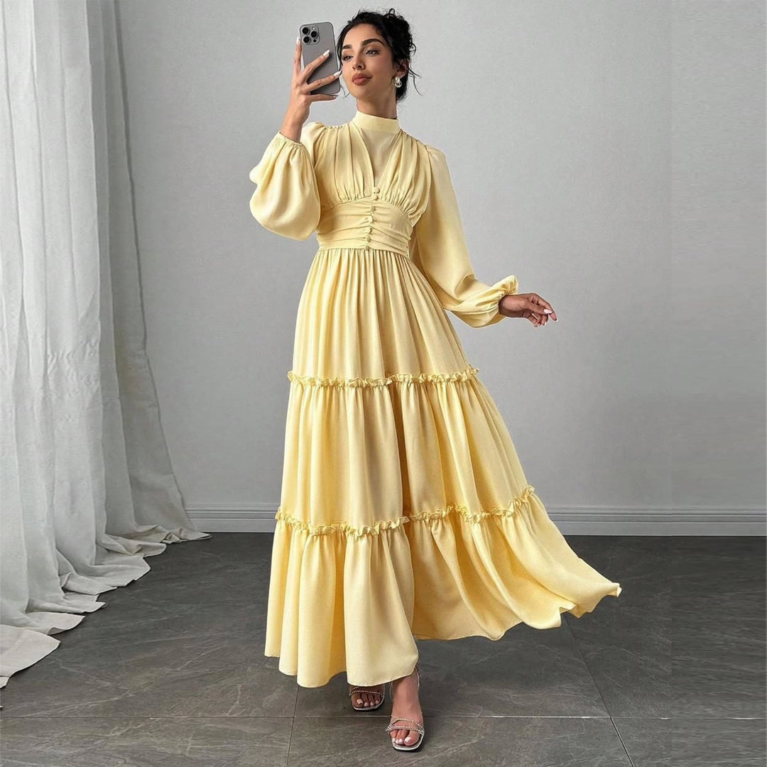 Damen Maxikleid mit eleganten Rüschendetails und gerafftem Oberteil R&B