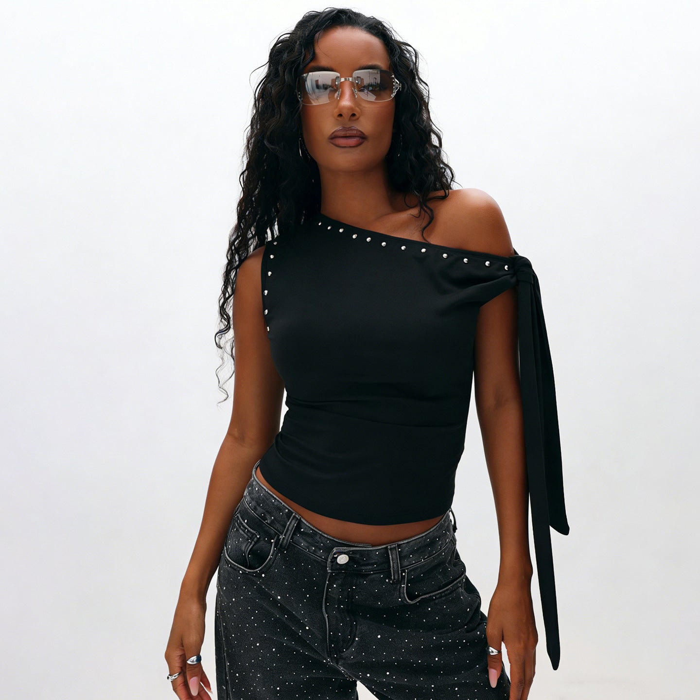 Damen Elegantes One-Shoulder Top mit dekorativen Steinen R&B