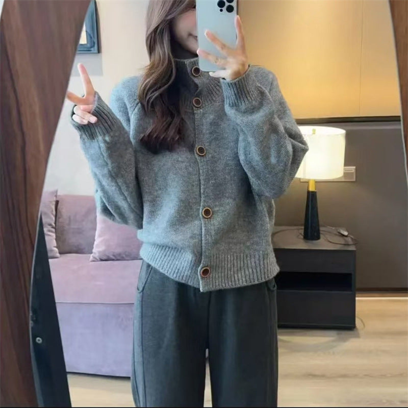 Damen kuscheliger Hochkragen-Cardigan mit Knopfdetails R&B