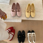 Damen Ballerina-Schuhe mit praktischem Riemchen und elegantem Design EB