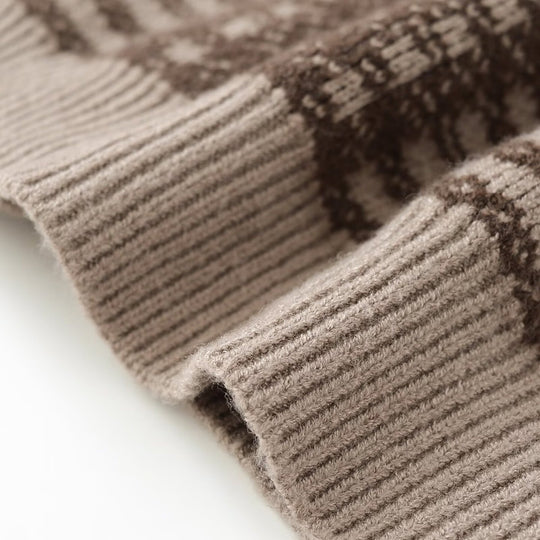 Damen Karierte Strickjacke mit Knopfleiste und Rundhalsausschnitt R&B