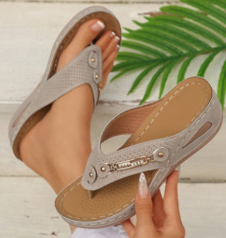 Damen Zehentrenner-Sandalen mit modischem Design und dekorativen Akzenten R&B