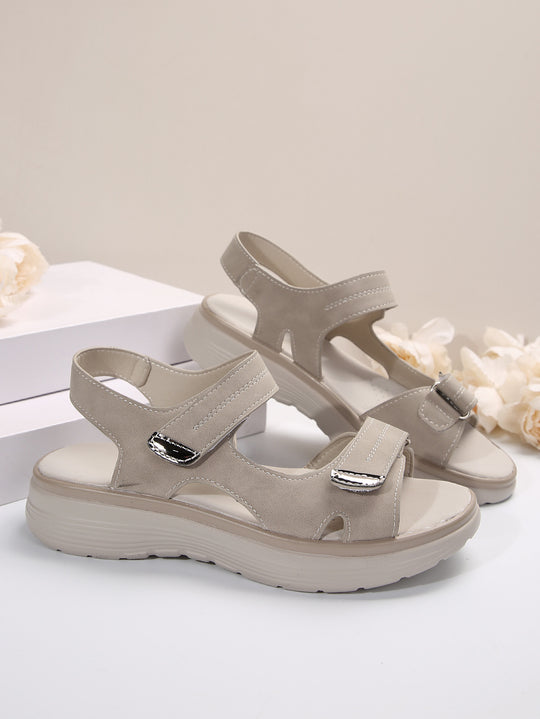 Damen Komfortable Sandalen mit verstellbarem Riemendesign und weich gepolstertem Fußbett R&B