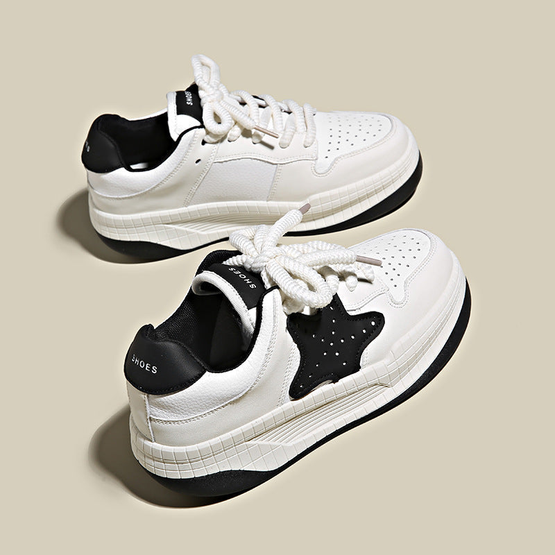 Damen Sneakers im stylischen Sportdesign mit atmungsaktiver Oberflächenstruktur und stabiler Sohle R&B