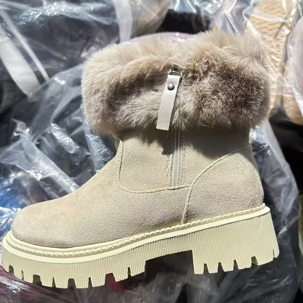Damen gefütterte Winterstiefel mit modischem Kunstfell und rutschfester Profilsohle R&B