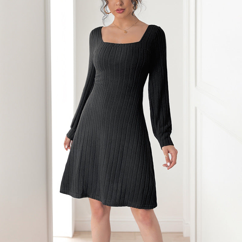 Damen Strickkleid mit quadratischem Ausschnitt und langen Ärmeln R&B