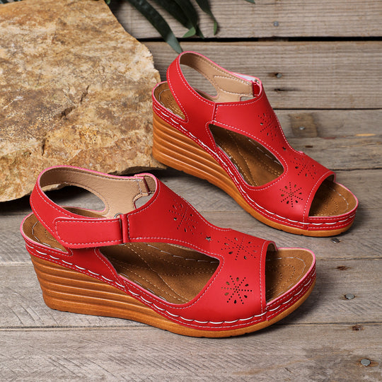 Damen Wedge-Sandalen mit luftigen Cut-Outs und verstellbarem Riemen R&B
