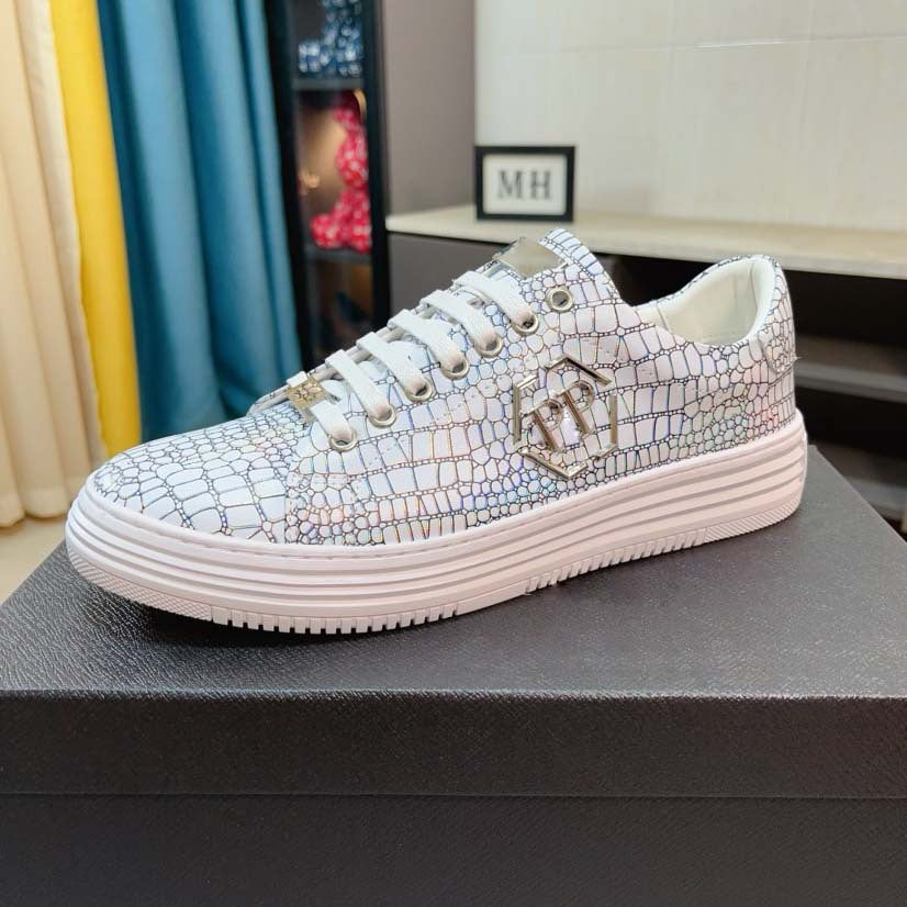 Damen Sneakers mit trendigem Krokodil-Leder-Design und modischem Akzent R&B