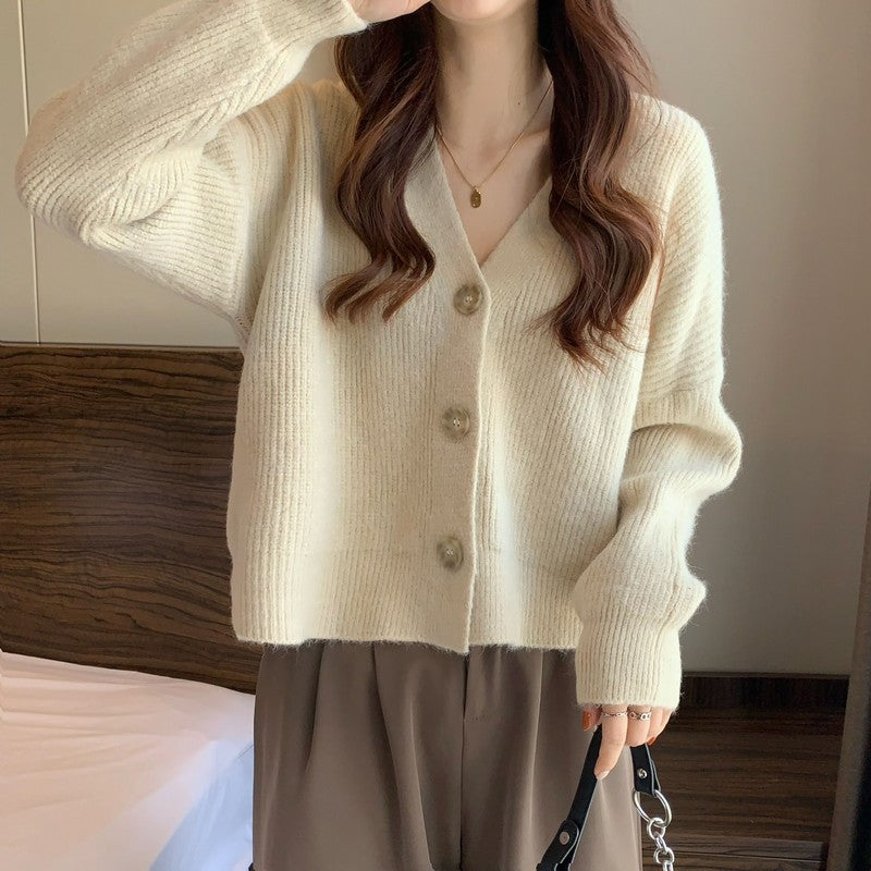 Damen Komfortabler Strickcardigan mit Knopfdetails und feiner Struktur R&B