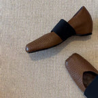 Damen Ballerina mit modernem Schnitt und elastischem Riemendesign