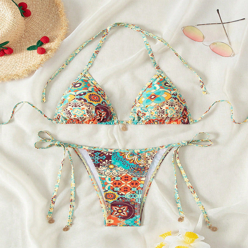 Damen Triangel-Bikini mit verspieltem Bindesystem und farbenfrohem Muster R&B