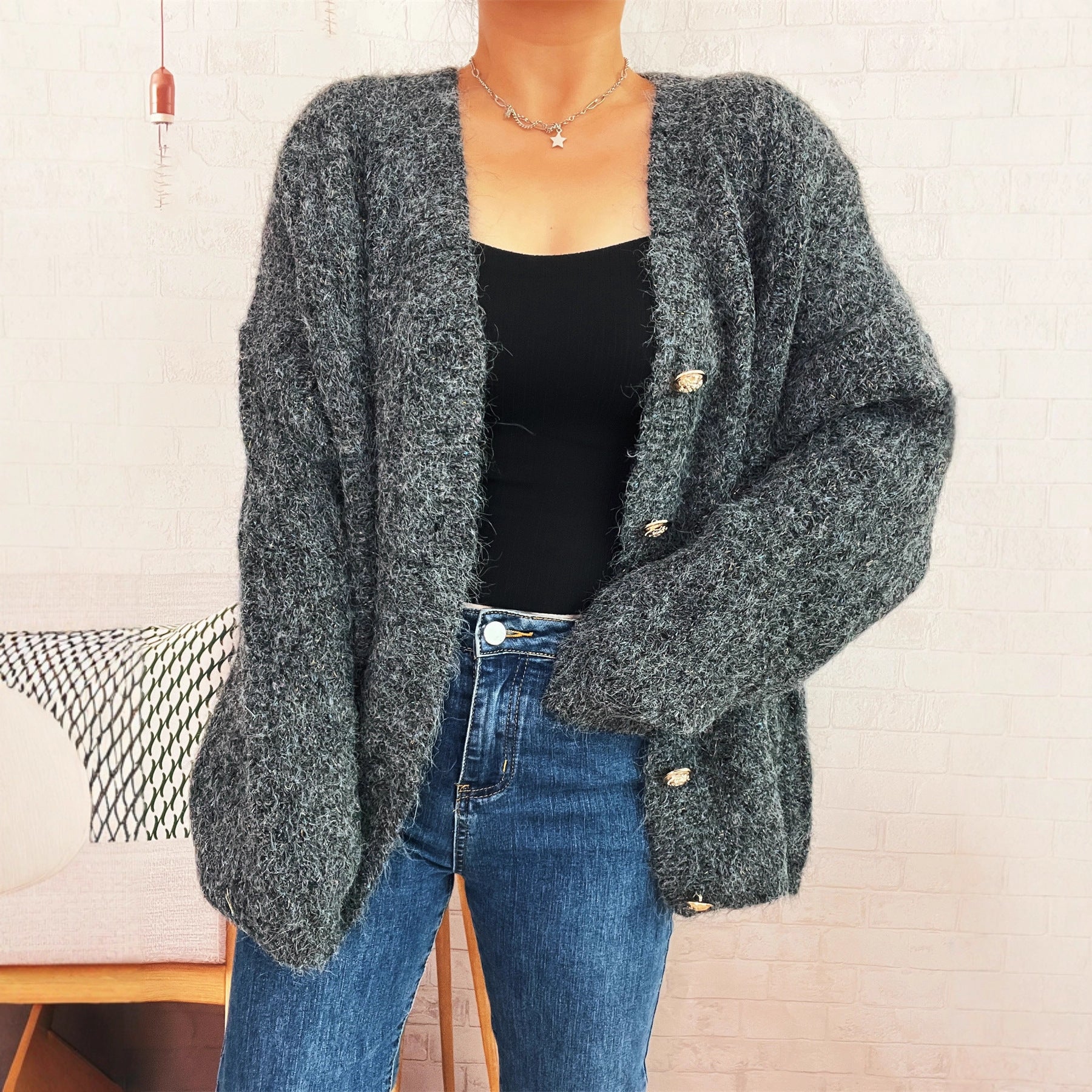 Damen Strickjacke mit luxuriöser Struktur und eleganten Knopfdetails R&B