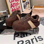 Damengefütterte Sneaker mit weichem Innenfutter und rutschfester Sohle R&B