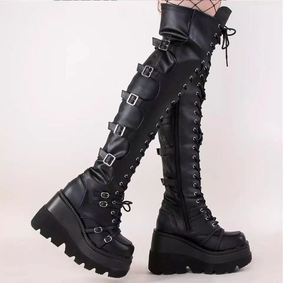 Damen Überknie Stiefel mit Schnallen-Detail und robustem Plateau R&B