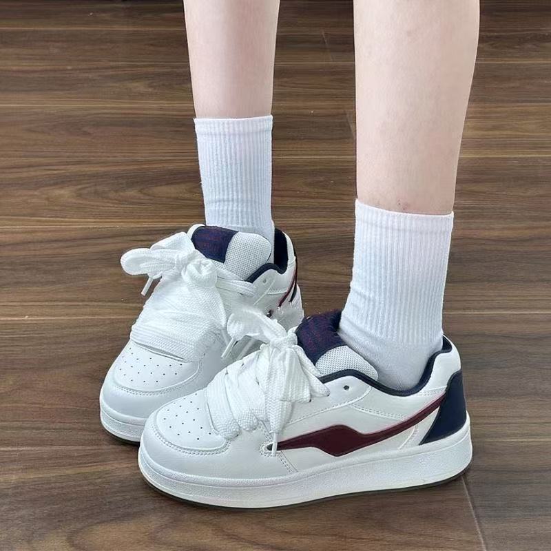 Damen Sneaker mit sportlichem Design und rutschfester Gummisohle R&B