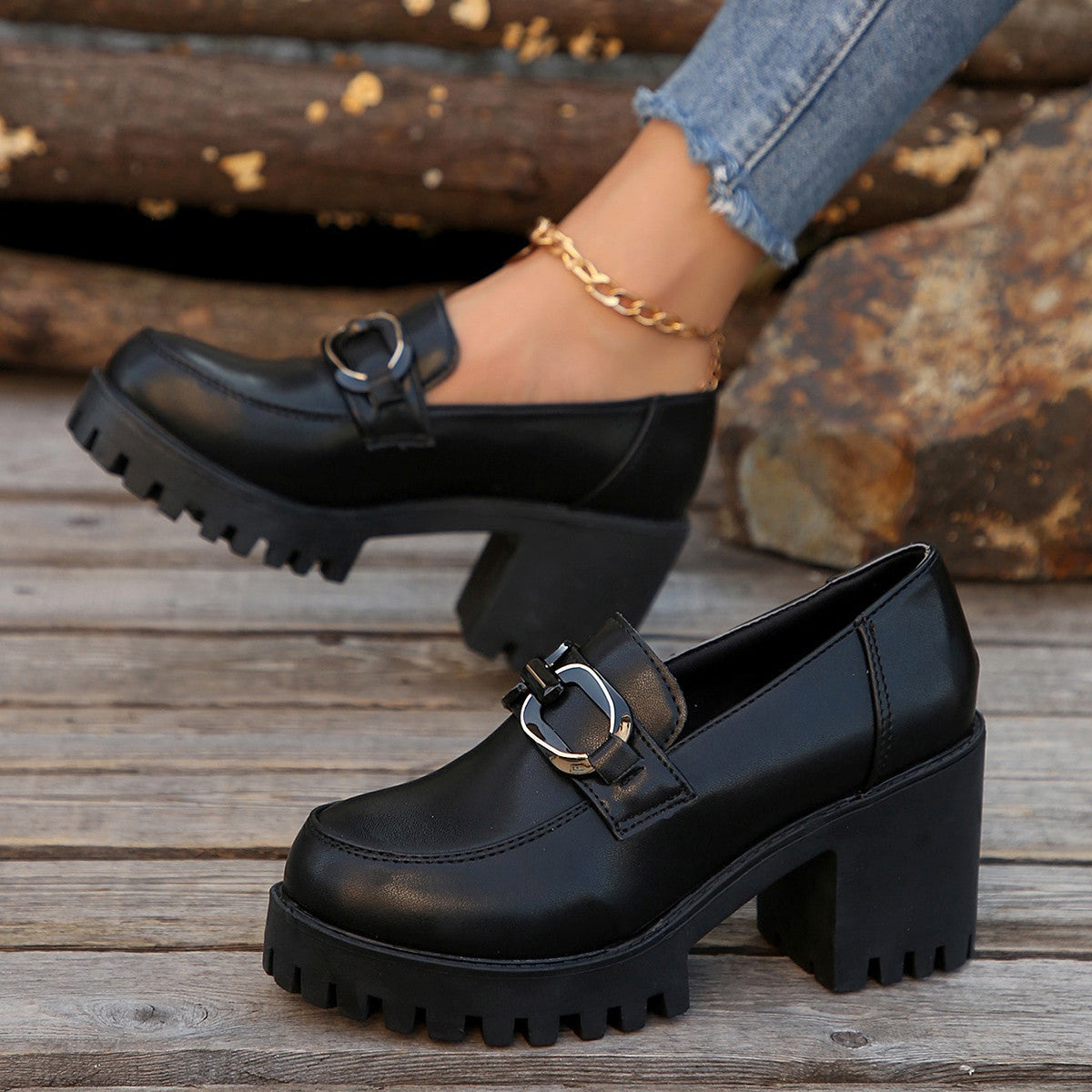 Damen Blockabsatz-Schuhe mit markanter Sohle und modischen Schnallen R&B
