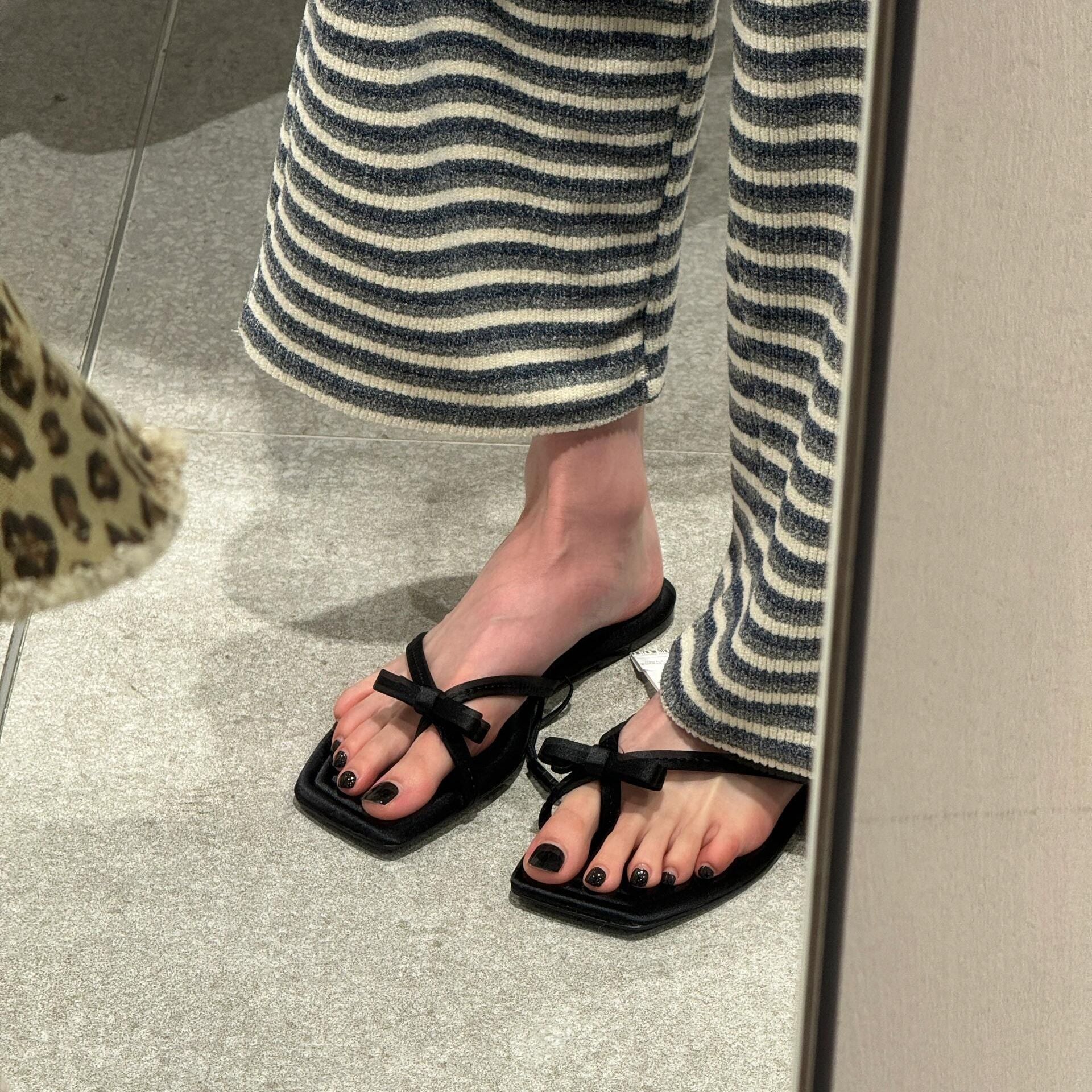 Damen Zehentrenner-Sandalen mit elegantem Schleifenakzent und rutschfester Sohle R&B