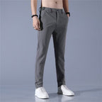 Herren moderne sportliche Chino-Hose mit elastischem Bund und funktionalen Taschen