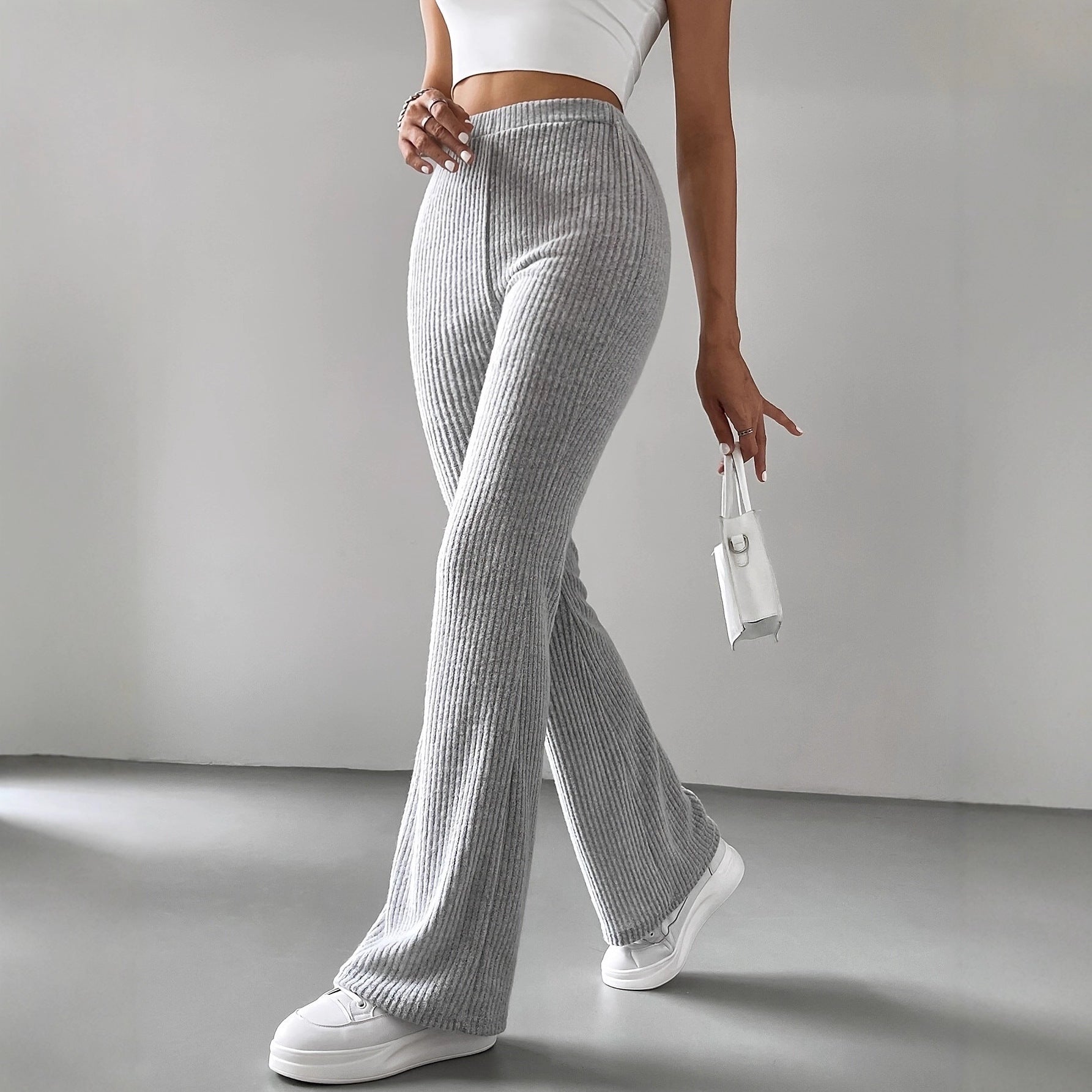 Damen Strickhose mit weitem Bein und Rippstruktur R&B