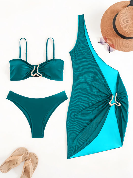 Damen Triangel-Bikini mit innovativem Wickelschnitt und passender Strandrobe R&B