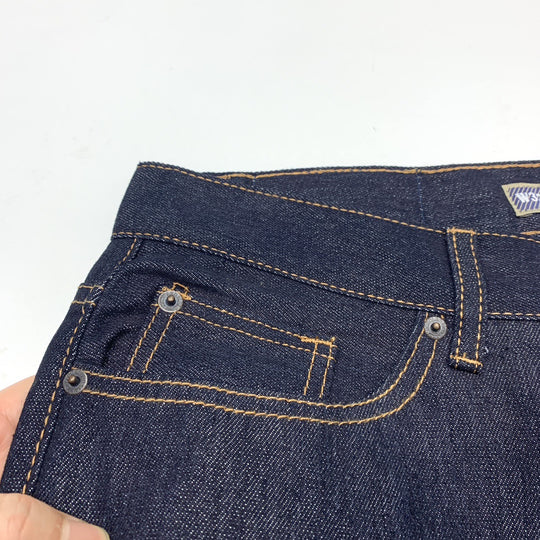 Damen Jeanshose im modernen Schnitt mit robusten Nähten und einem zeitlosen Look R&B