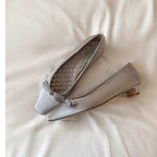 Damen Ballerinas mit schmalem Schnitt und elegantem Riemchen