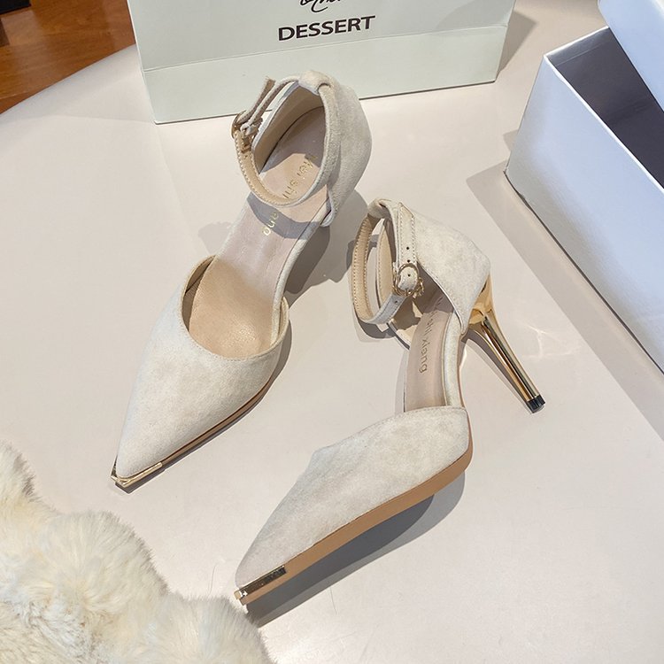 Damen elegante Slingback-High Heels mit spitz zulaufender Form und glamourösem Goldakzent