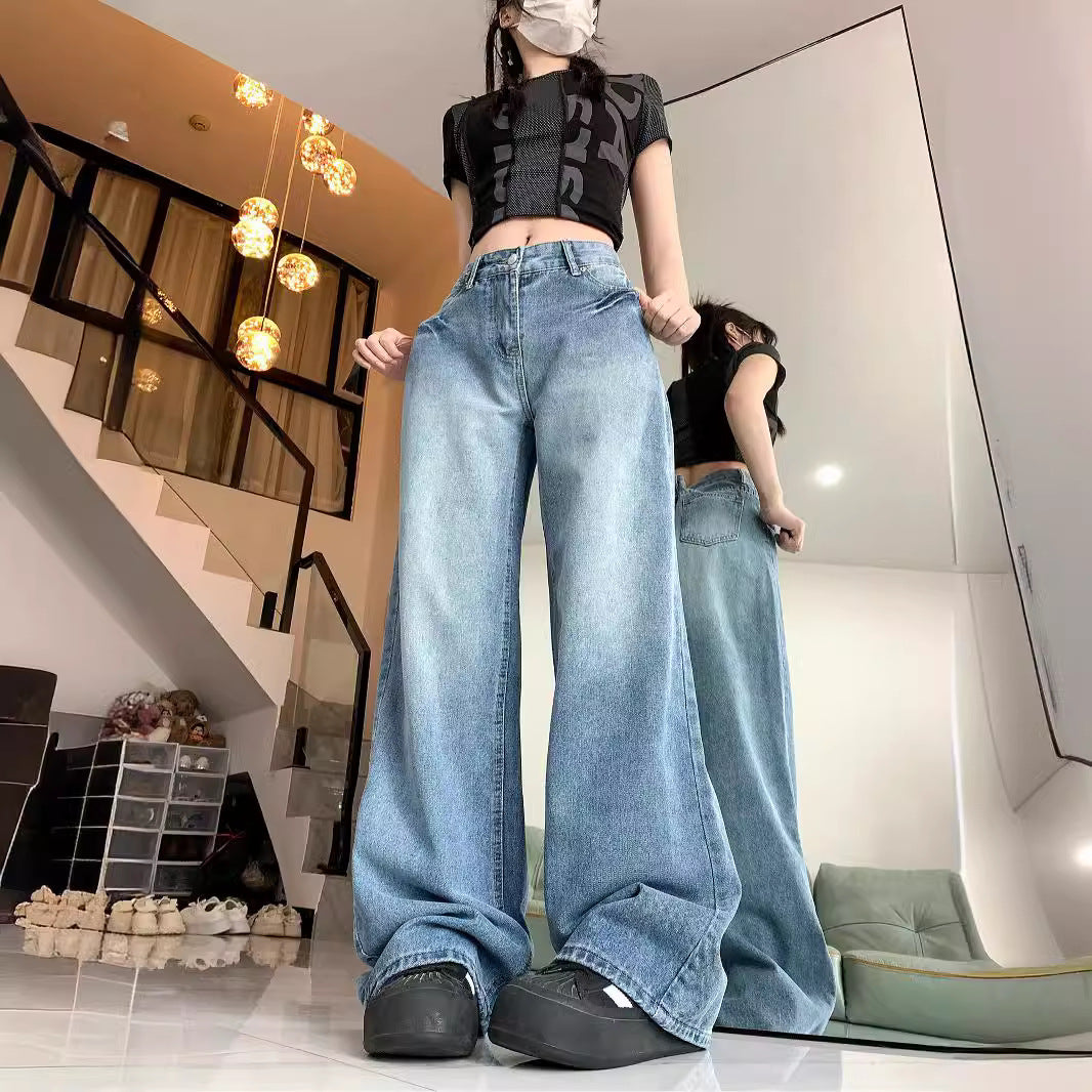 Damen weit geschnittene Mom-Jeans im Vintage-Look mit hohem Bund und modernen Details R&B