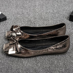 Damen Ballerinas mit elegantem Schleifenakzent und glänzender Lackoberfläche