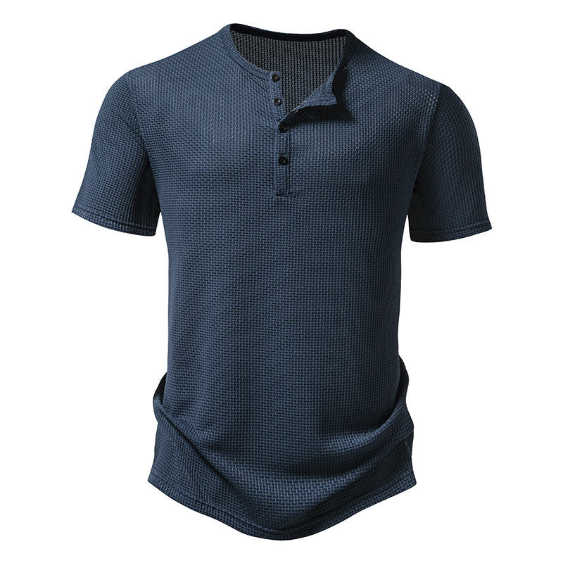 Herren Kurzarm-Henley-Shirt mit strukturiertem Design und modischen Knopfdetails