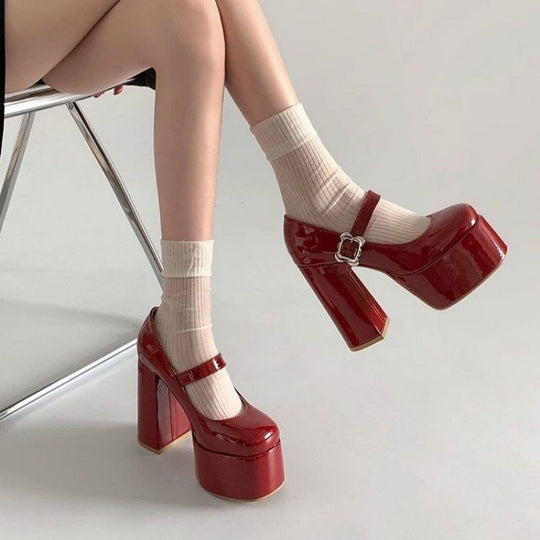 Damen Plateau-Pumps mit Rundschnürung und eleganter Schnalle R&B