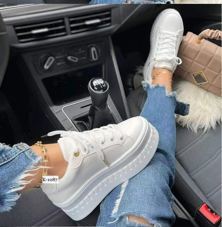 Damen modische Plateau-Sneaker mit glänzender Oberfläche und atmungsaktivem Innenfutter R&B