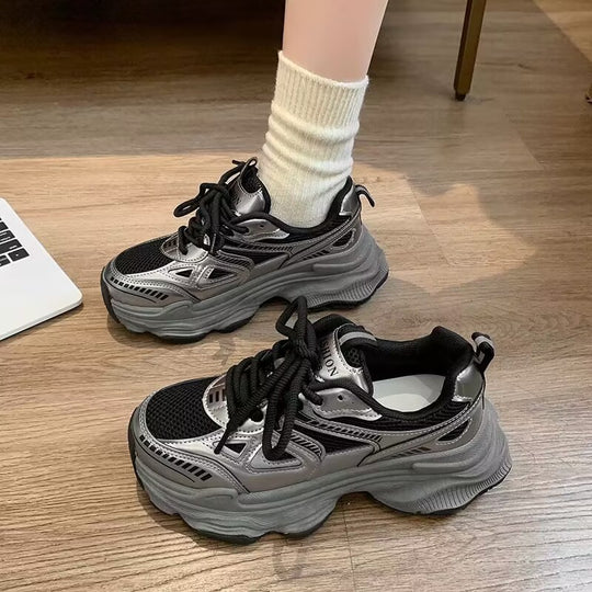Damen Sportliche Sneakers mit atmungsaktivem Mesh-Obermaterial und dämpfender Sohle R&B