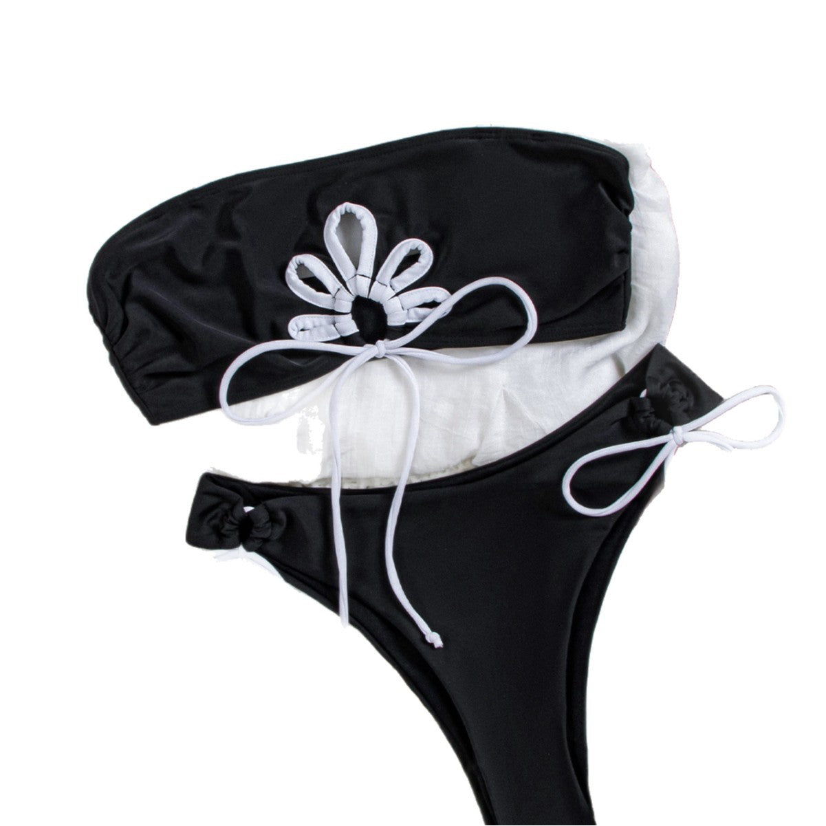 Damen Bikini-Set mit modischem Schnitt und dekorativem Cut-Out R&B