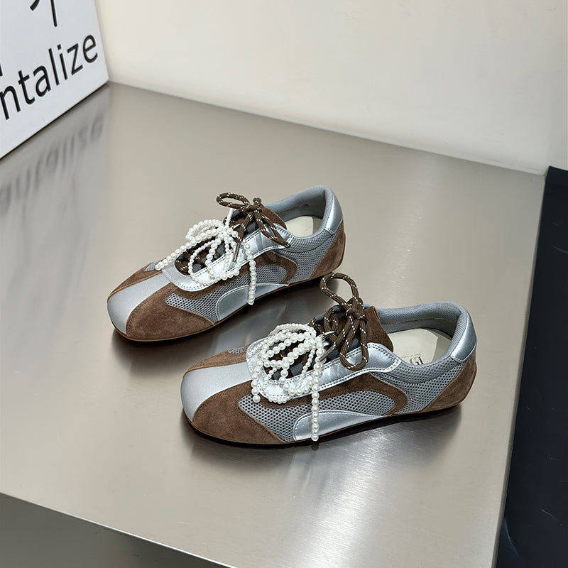 Damen Sportliche Sneakers mit eleganten Perlenakzenten R&B