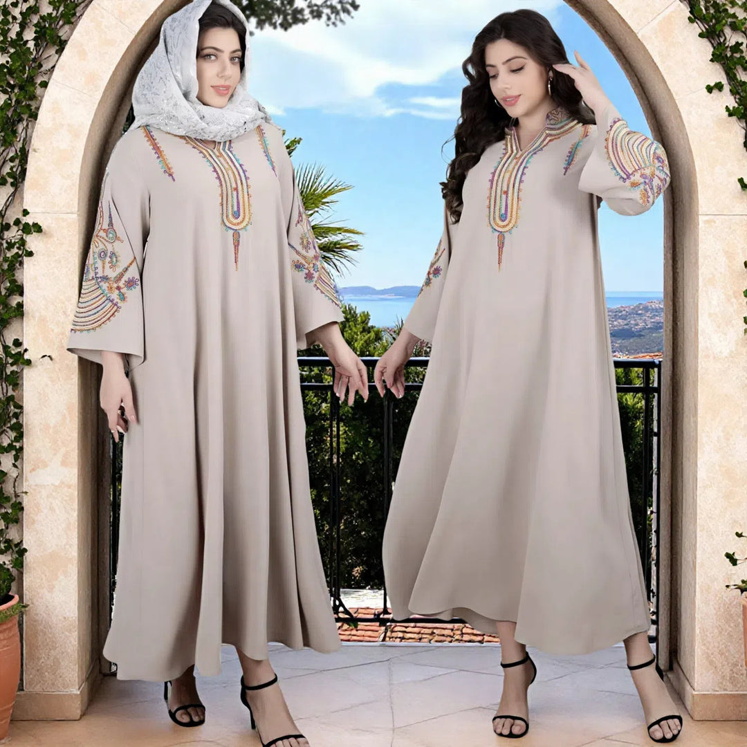 Damen Elegantes Langkleid mit traditionellem Muster und bestickten Ärmeln R&B