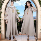 Damen Elegantes Langkleid mit traditionellem Muster und bestickten Ärmeln R&B